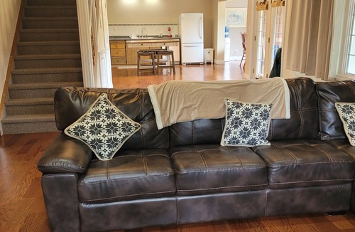 Algoma District Cottage | SLOPES AND STREAMS