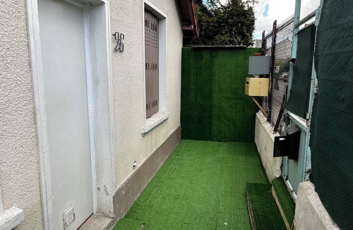 Bobigny House | Small pavilion, Jacuzzi, Barbecue, Terrace, Netflix, Canal+, Disney+.
