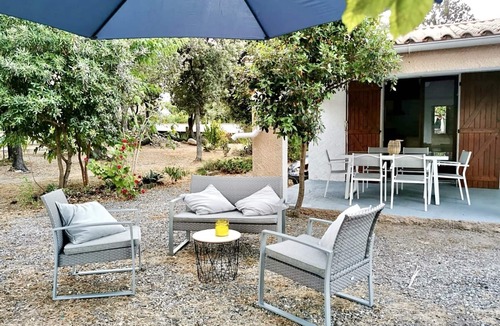 Solaro Villa | Small villa ideal for 4 people a few steps from the sea - enclosed garden 1200m2