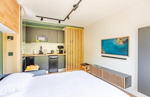 Noisy-le-Grand Apartment | SMART Studio ultra connecté - Escale parfaite entre Disneyland et Paris
