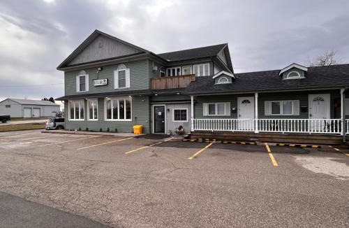 Guelph/Eramosa Hotel | Smokehouse Suites and Stay