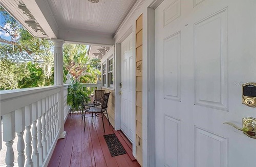 Historic Old Northeast Apartment | Snell Suite at ONE Inn: King Bed, Kitchenette, Near Downtown & Vinoy Park.