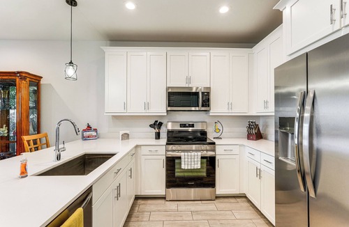 Gilbert House | Snowbird Escape w/Pool, 7 Mi to Dtwn Gilbert!