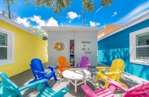 Indian Rocks Beach Cottage | SOL Cottage, Best Experience in IRB, new AC, totally remodeled, free parking