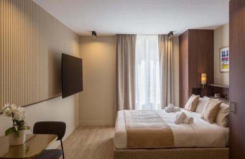 Saint-Mande Apartment | Sol hotel St Mande - 2 personnes - 20