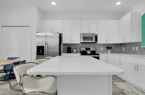 Solana House | ✈ Solana Resort -Onsite Amenities - Gated Community - Disney Area - Games Room