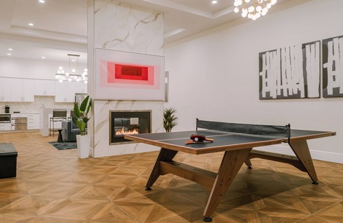 Midtown Village Apartment | Sonder The Witherspoon | Accessible One-Bedroom Apartment