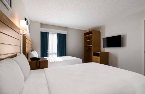 Florida Central Atlantic Coast Hotel | Sonesta ES Suites Orlando - International Drive