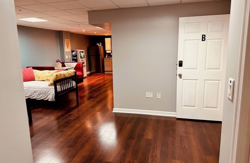 Broomall Apartment | Sophia's Flat B-No Step/Pet Friendly at Quiet & Peaceful Suburb