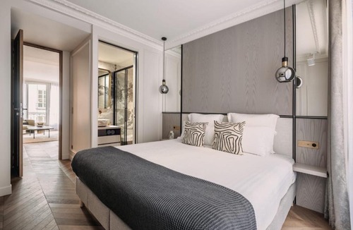 3rd Arrondissement Apartment | Sophisticated 2BED apartment next to the Centre Pompidou