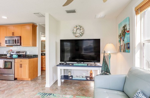 Hutchinson Island South Cottage | South Hutchinson Island Cottage w/Beach Access!