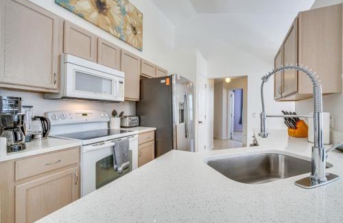 Haines City House | Southern Dunes Family Retreat Hot Tub and Game Room
