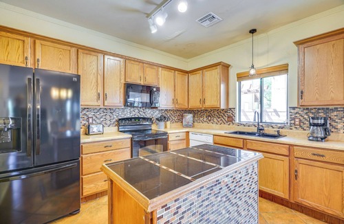 Limberlost Cottage | Southwestern Chic! Tucson Retreat w/Private Patio