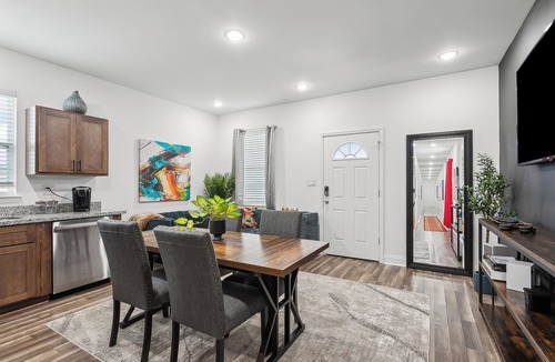 Saint Claude House | Spacious 10BR NOLA Home, Perfect for Groups, King bed