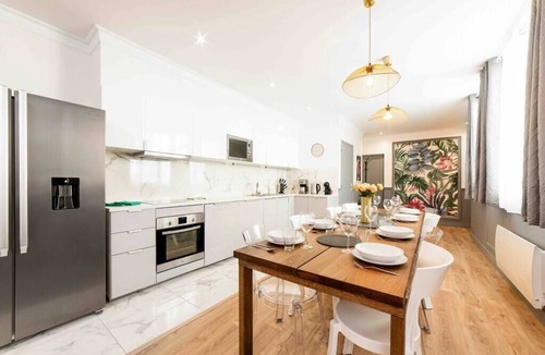 Bercy Apartment | Spacious 170m² Apartment with AC - Paris Bercy