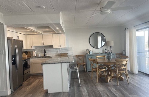 Caine Woods Condo | Spacious 2bed, 2bath Ocean Block N. OC. Steps from the Sand!