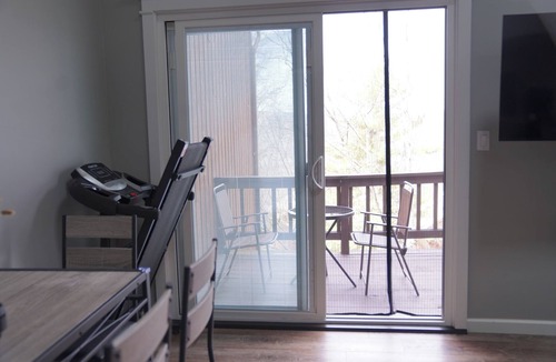 Vernon Condo | Spacious 2BR Condo Perfect for Families, Couples & Getaways