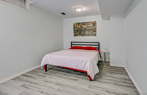 East Credit House | Spacious 2BR Guest Suite - Heart of Mississauga