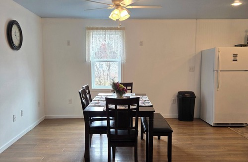 Tylersville Apartment | Spacious 3-bedroom apartment in tranquil Howard with ac