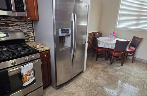 Passyunk Square Apartment | Spacious 3-bedroom apartment in charming Philadelphia with AC, WiFi