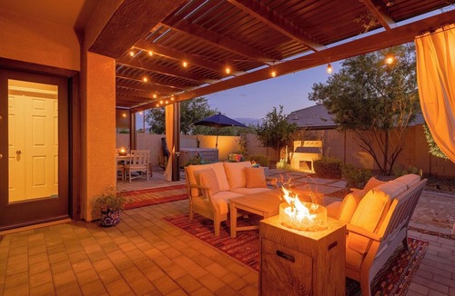Gilbert House | Spacious 3BR/Office - Backyard Oasis with hot tub - 2 car Garage - Gilbert, AZ