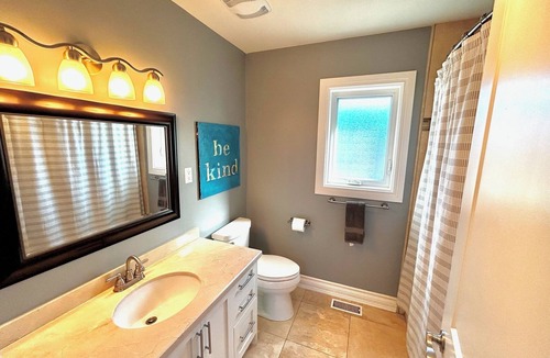 Old East York House | Spacious 4 Bedroom, 3.5 bath in Midtown