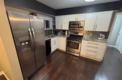 West Mifflin House | Spacious 4-bedroom house in beautiful Pittsburgh