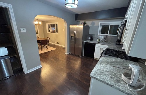 West Mifflin House | Spacious 4-bedroom house in beautiful Pittsburgh