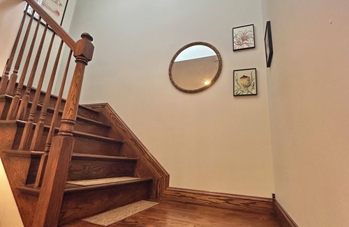 Warwick House | Spacious 4-bedroom house in charming Warwick with AC, WiFi