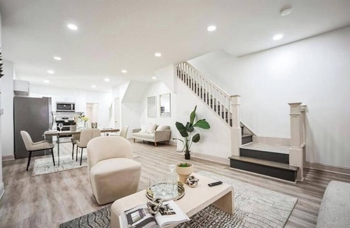 Northwest Philadelphia House | Spacious 4-bedroom house with WiFi, AC in phenomenal Philadelphia