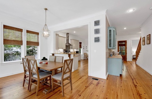 Fairhope House | Spacious 5 bed coastal luxury home | Grand Hotel