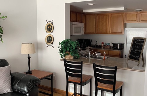 Altoona Condo | Spacious 5-bedroom condo in charming Altoona with AC