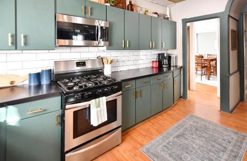 Naples House | Spacious 5-Bedroom Home with Hot Tub Near Wineries & Bristol Mountain Ski Resort