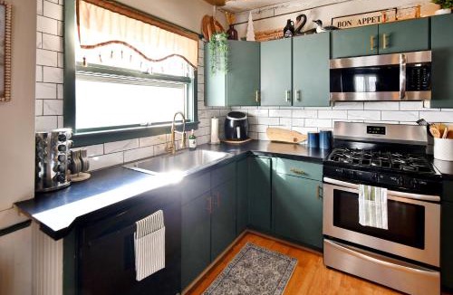 Naples House | Spacious 5-Bedroom Home with Hot Tub Near Wineries & Bristol Mountain Ski Resort