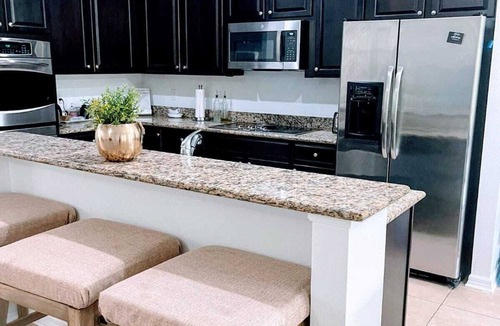 Palmetto House | Spacious 5-bedroom house with AC and WiFi in charming Palmetto