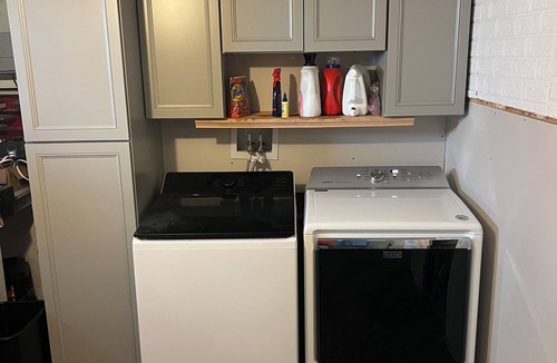 Old Bethpage House | Spacious 5-bedroom house in Farmingdale Village near from Bethpage Black