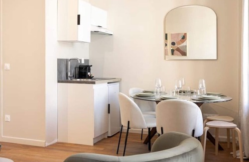Le Pre-Saint-Gervais Apartment | Spacious apartment near the 19th arrondissement
