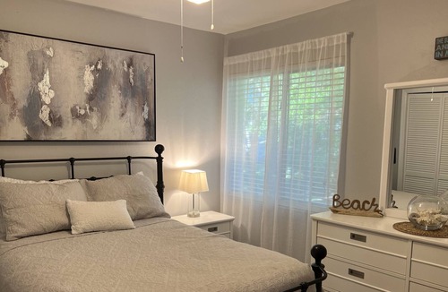 Kings Lake Condo | Spacious and Cozy Naples Nest