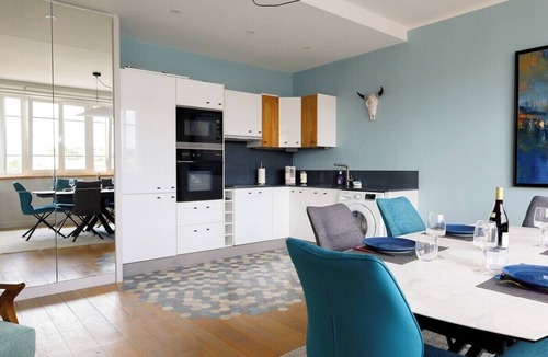 Passy Apartment | Spacious apartment for 6 - Passy, Paris