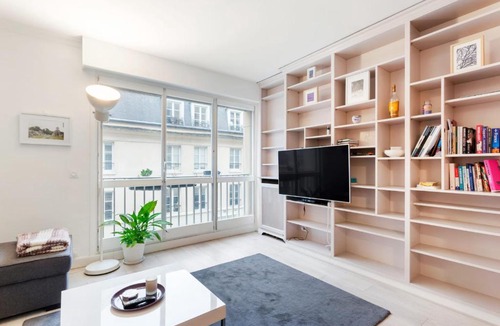 Latin Apartment | Spacious apartment in quartier Latin