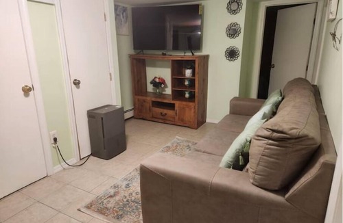 Amityville Apartment | Spacious Clean Lovely 2 Bedroom Apartment