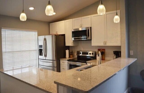 Capri Isle House | Spacious Condo Near Beach | Pool, Tennis & More