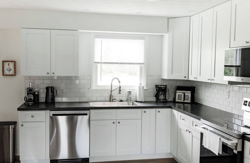 Mechanicsburg House | Spacious Family Home - 3BR Sleeps 10 - Near Hershey, Harrisburg, Carlisle