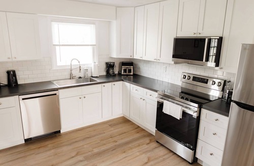 Mechanicsburg House | Spacious Family Home - 3BR Sleeps 10 - Near Hershey, Harrisburg, Carlisle