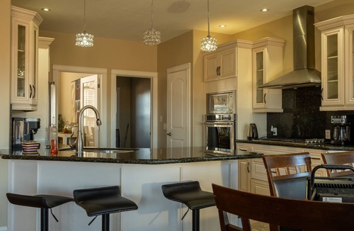 Carrying Place House | ✨️ Spacious Lakeview Retreat in Scenic Wine Country ✨️