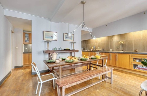 Quartier de la Porte-Saint-Denis Apartment | Spacious & lovely flat-Up to 10 guests-Paris 10