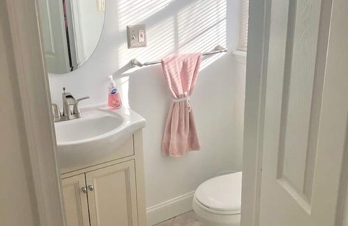 Downtown Baltimore House | Spacious, Modern, Three Bedroom Townhome with Private Backyard