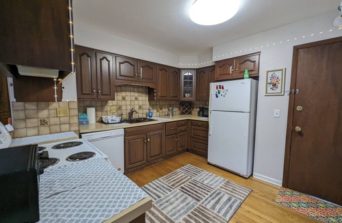 Mattydale Apartment | Spacious one bedroom apartment 15 mins from SU and Upstate