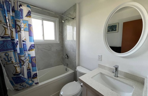 Agincourt House | Spacious room near Agincourt Go