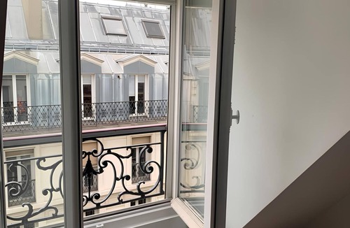Les Halles Apartment | Spacious Stunning 6th Floor Apartment in Renovated "Haussmannian" Building